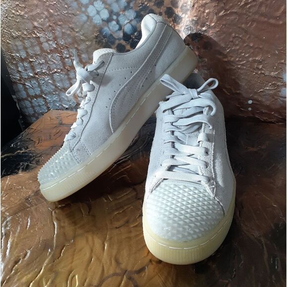 Puma Suede Sneakers - Picture 3 of 16